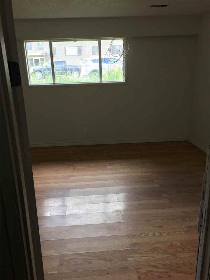 1876 Upland St - Photo 3 of 10