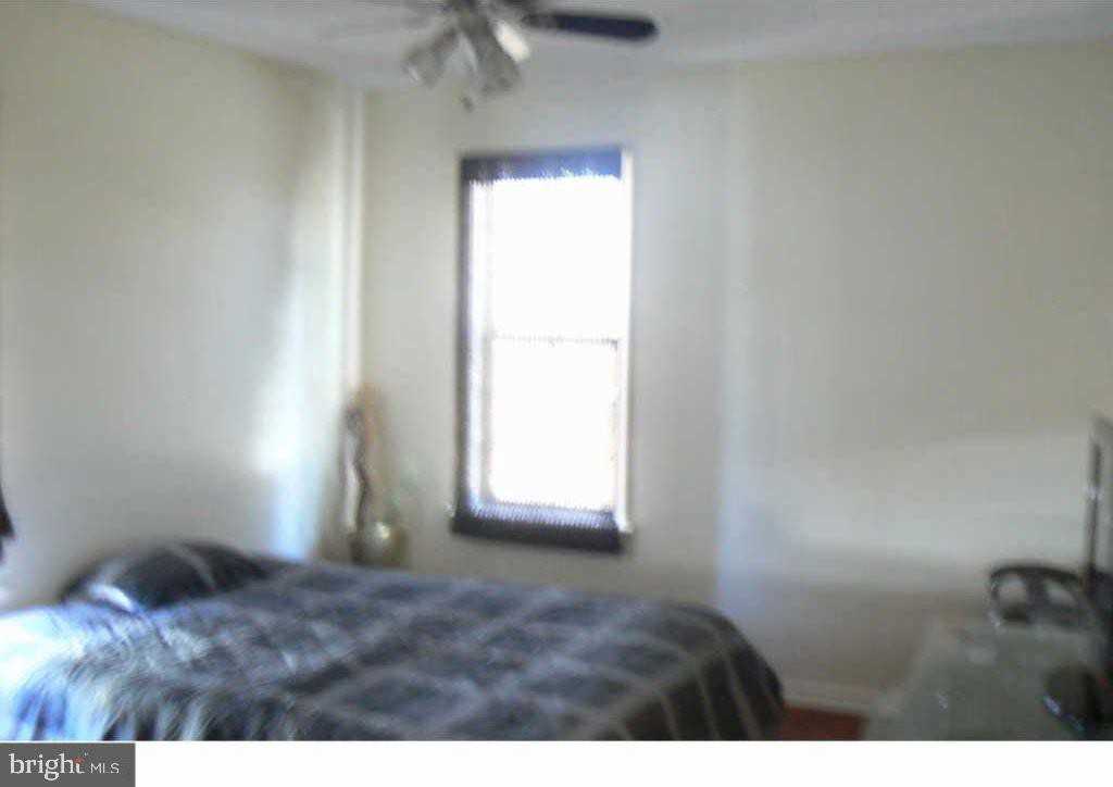 22 S Hilltop Ave - Photo 3 of 9