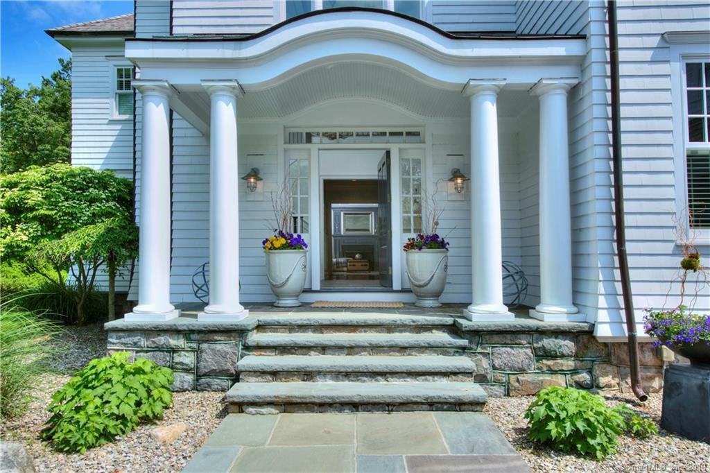 5 Mayflower Pkwy - Photo 2 of 37