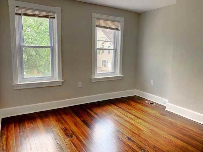 18 Michigan Ave - Photo 2 of 18