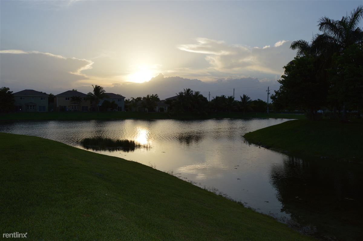 Galloway Breeze Apartments - Photo 2 of 6