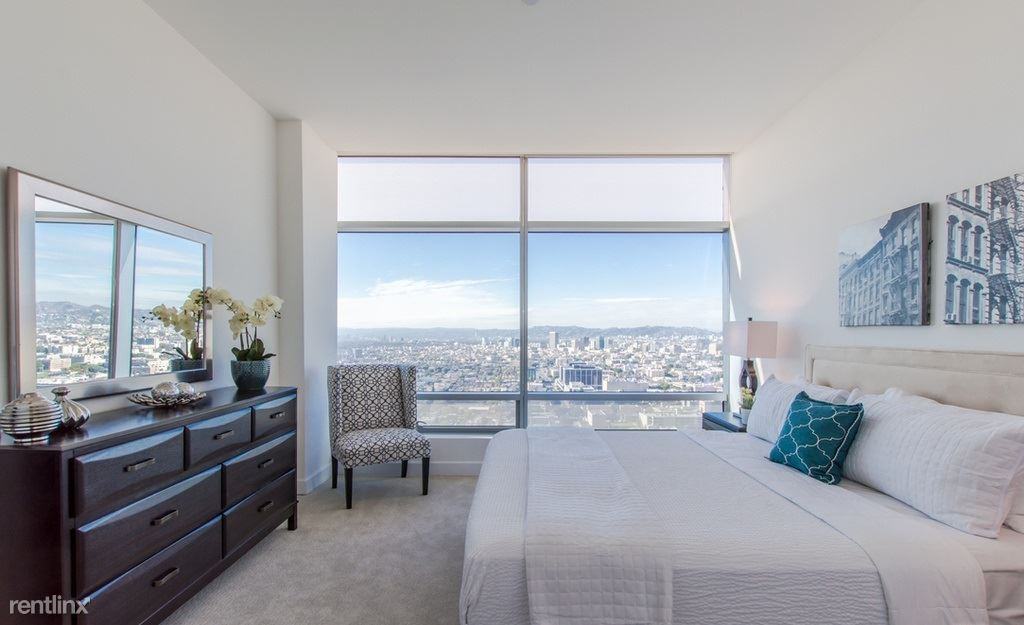 900 W Olympic Blvd - Photo 2 of 7