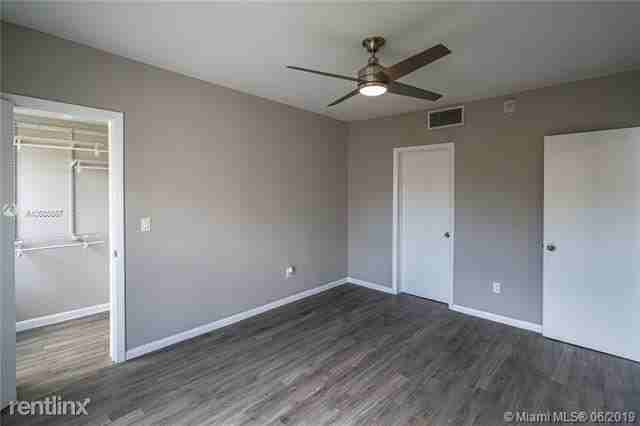 700 Euclid Ave - Photo 3 of 16