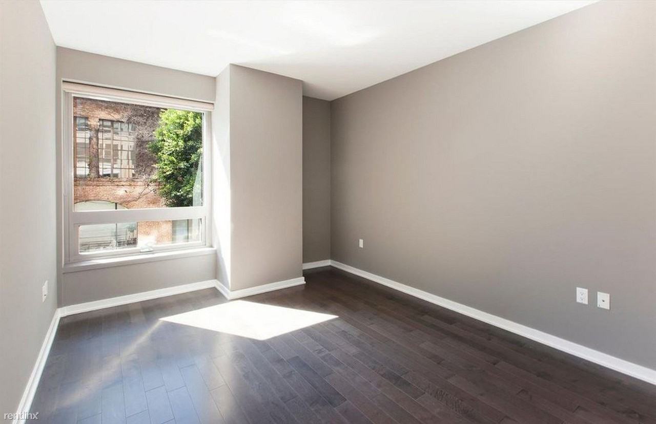 1 Hawthorne St - Photo 2 of 8