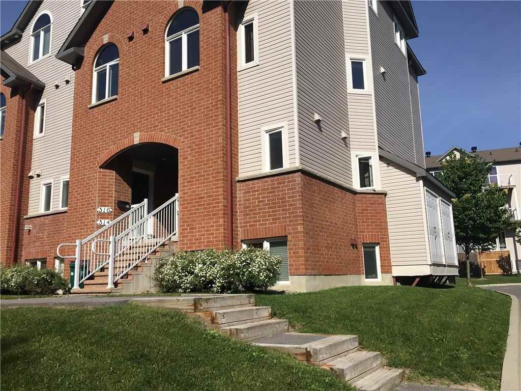 310 London Terrace, Ottawa, ON K1K 2W2 3 Bedroom Apartment for Rent