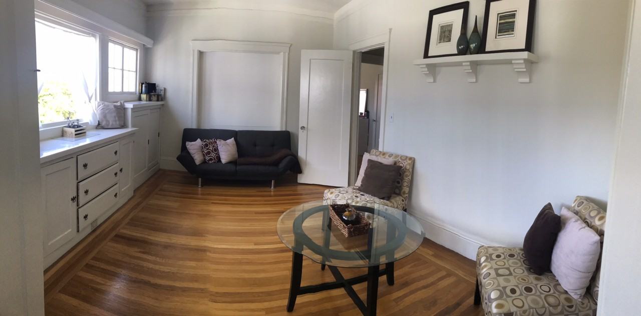 5433 Manila Ave - Photo 2 of 10