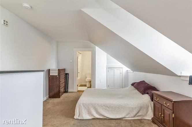 125 West Merrimack St - Photo 3 of 7