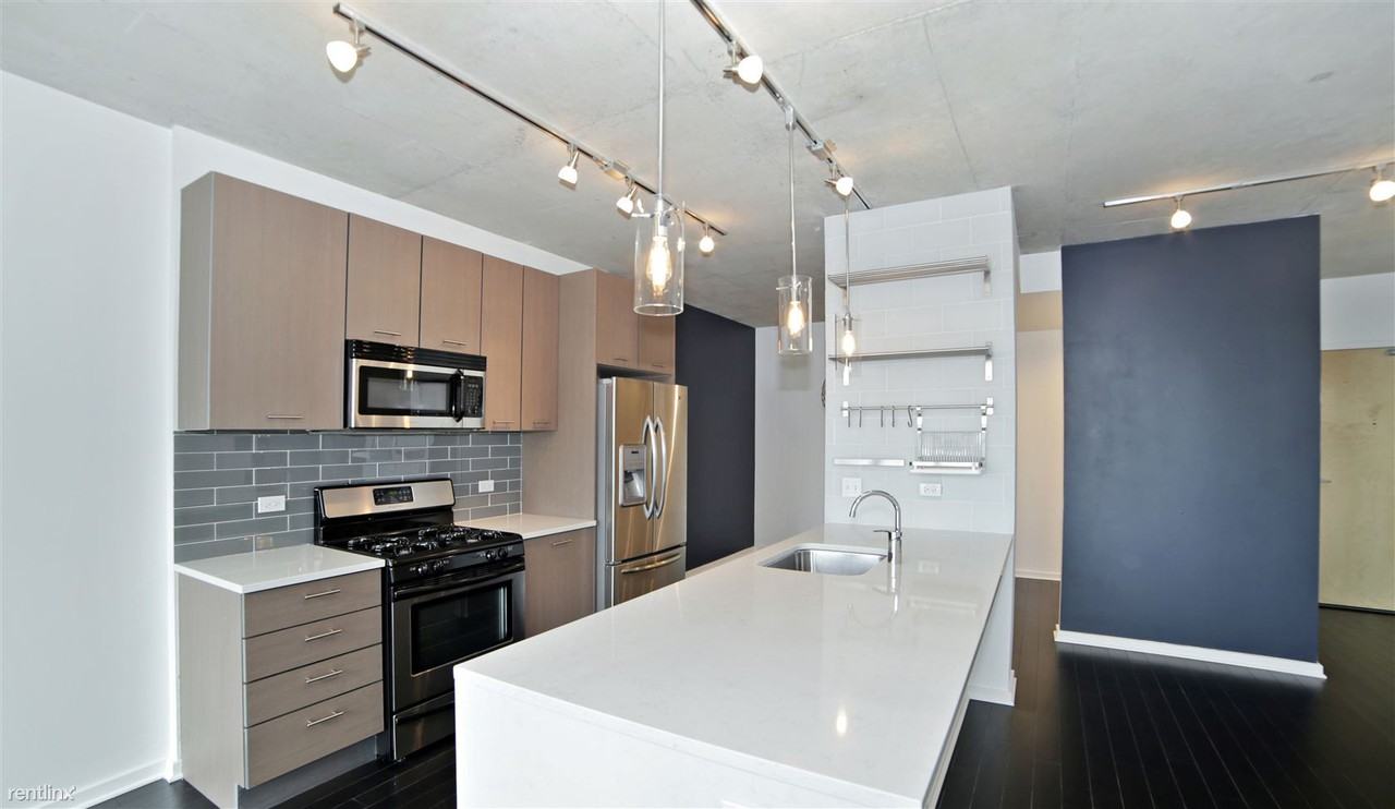 659 W Randolph St - Photo 2 of 6