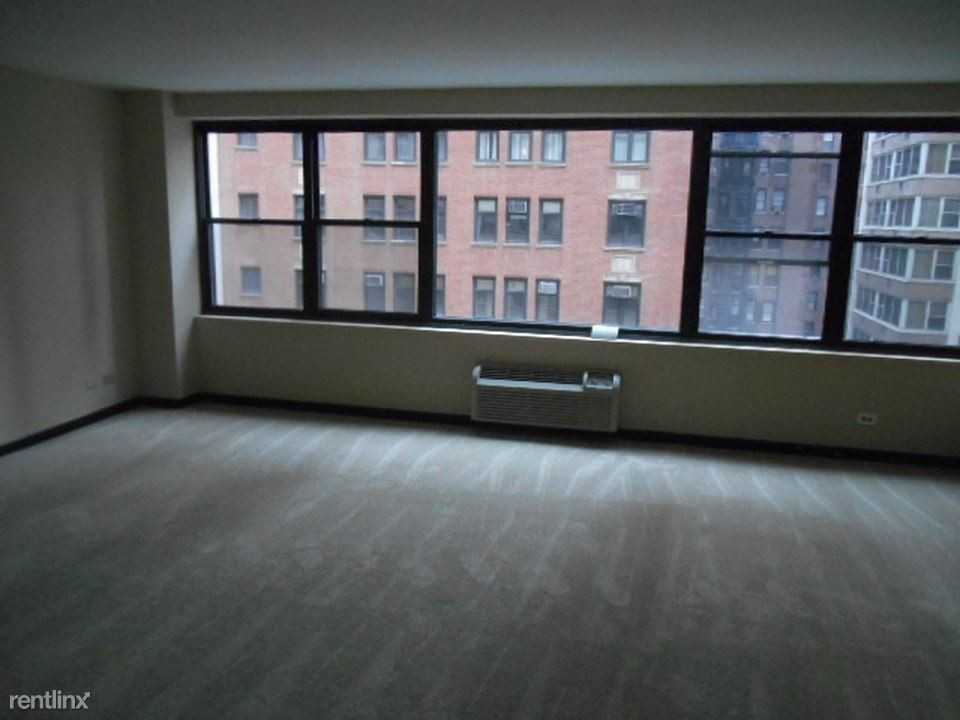 850 N Dewitt Pl - Photo 2 of 5