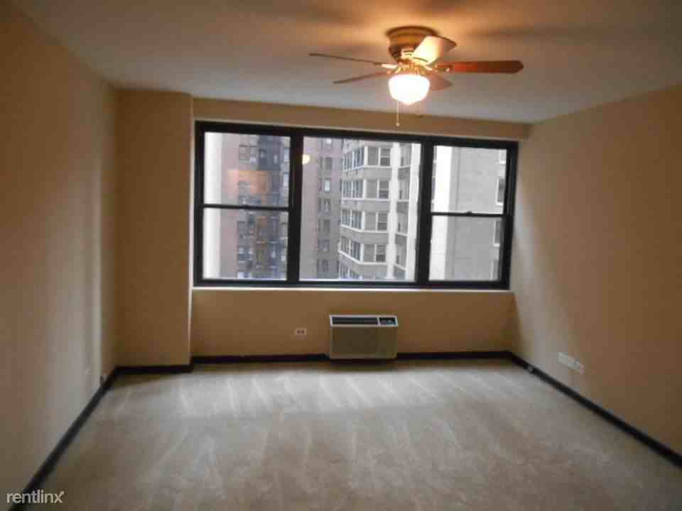 850 N Dewitt Pl - Photo 3 of 5