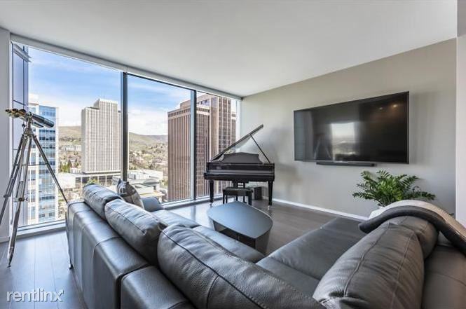 35 E 100 S - Photo 3 of 6