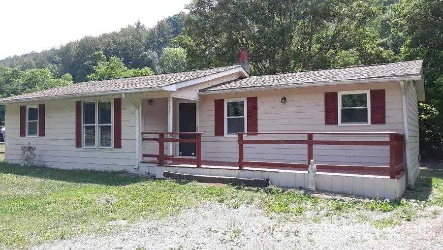 709 Brake Rd - Photo 3 of 4