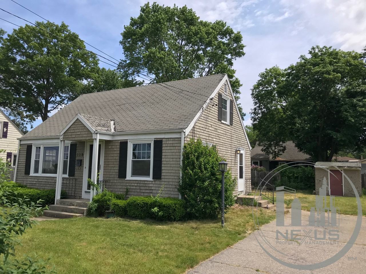 118 Heath Ave - Photo 2 of 37