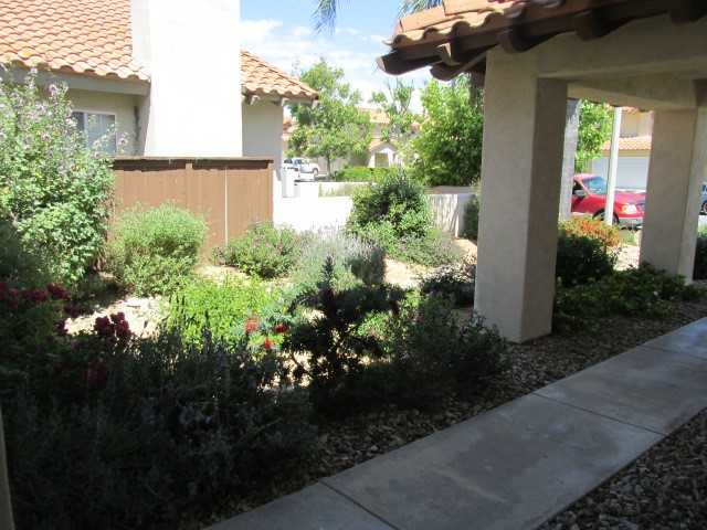 40155 Ravenwood Dr - Photo 2 of 50