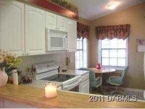 6129 Sequoia Dr - Photo 3 of 10