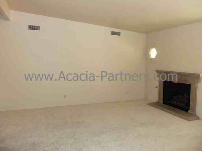 3180 N Hill Farm Dr - Photo 3 of 18