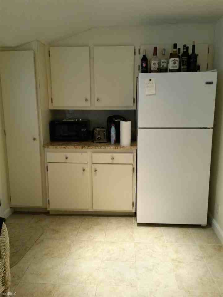 Salem St - Photo 2 of 11