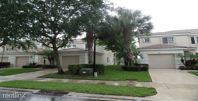 5142 Palmbrooke Cir - Photo 3 of 13