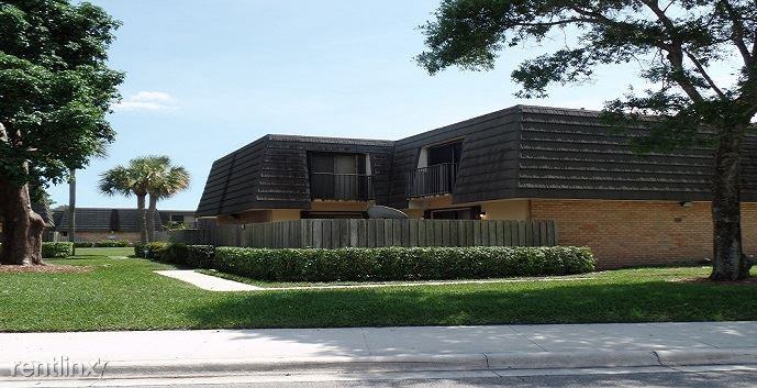 4220 42nd Way - Photo 3 of 7