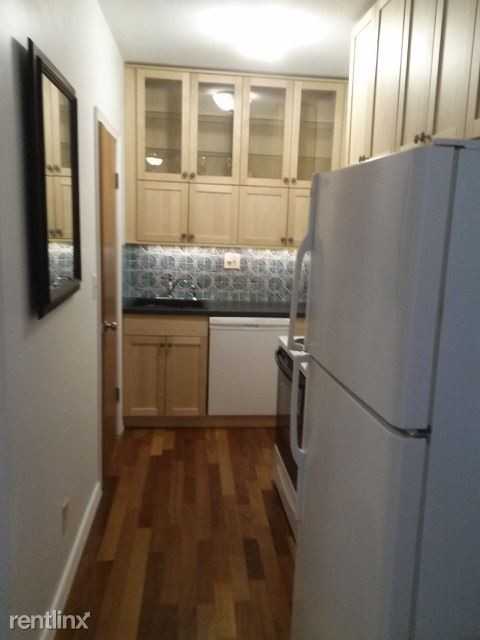 2434 Scott St - Photo 2 of 10