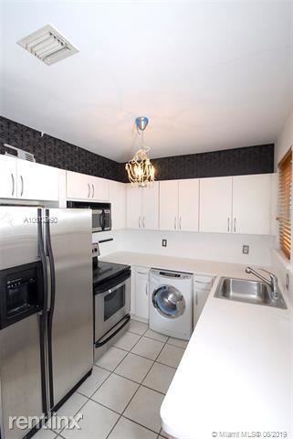 1018 Meridian Ave - Photo 3 of 16