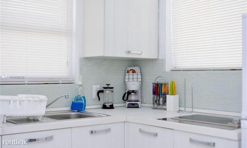 1600 Pennsylvania Ave - Photo 2 of 3