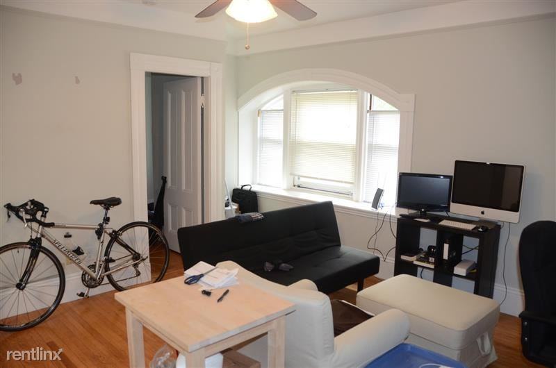 124 Summer St - Photo 2 of 10