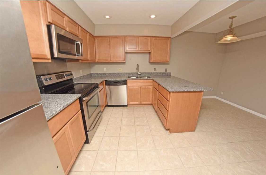 21 Rolling Hills Dr - Photo 3 of 9