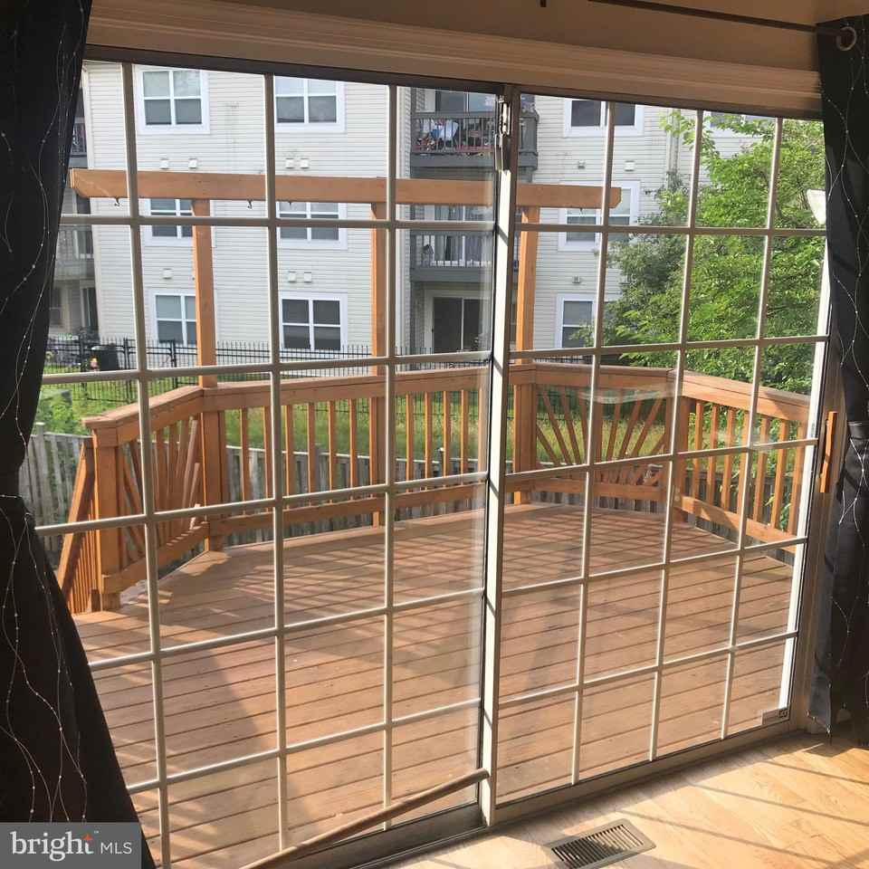 121 Paddington Way NE - Photo 3 of 19