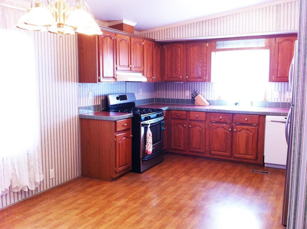 1219 Stock St - Photo 2 of 9