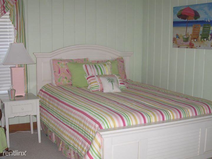 1900 Canal Cove Rd Apartments in Lake Waccamaw, NC 28450 Zumper