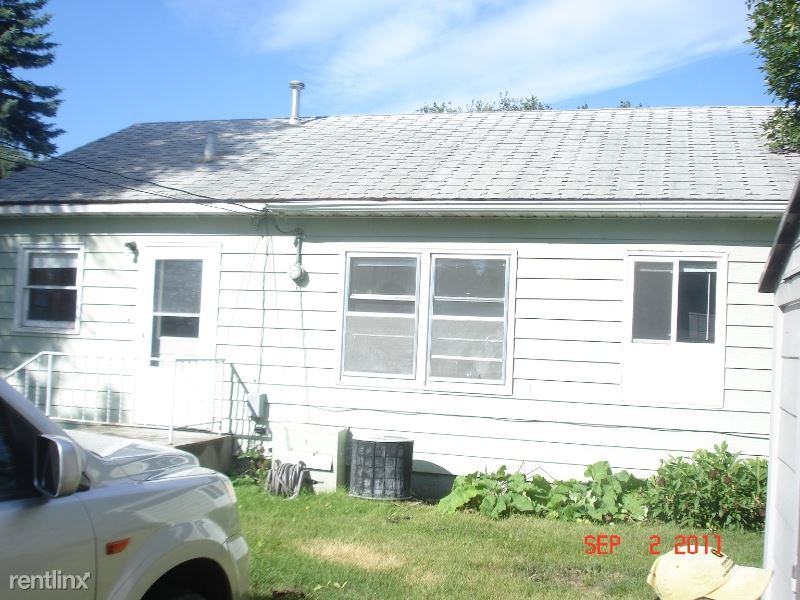 708 14th Ave West - Photo 2 of 15