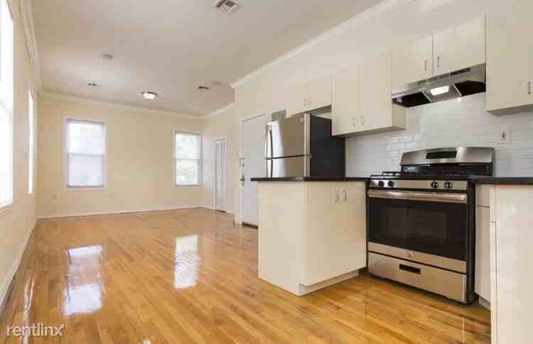 119 Clendenny Avenue 3L - Photo 2 of 12