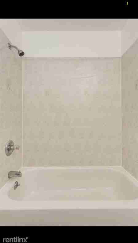 119 Clendenny Avenue 3L - Photo 3 of 12