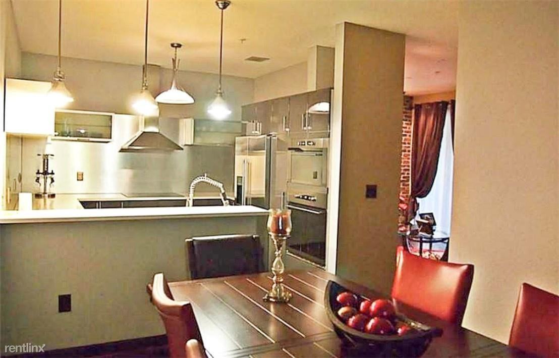 Courtyards At Jacaranda Condo - Photo 3 of 19