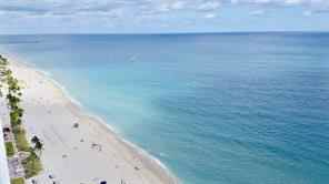 Regency Tower 20 - Photo 2 of 25