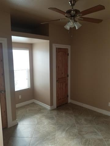 104 Provost St - Photo 3 of 25