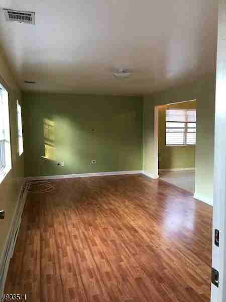 564 Cherry St - Photo 2 of 18