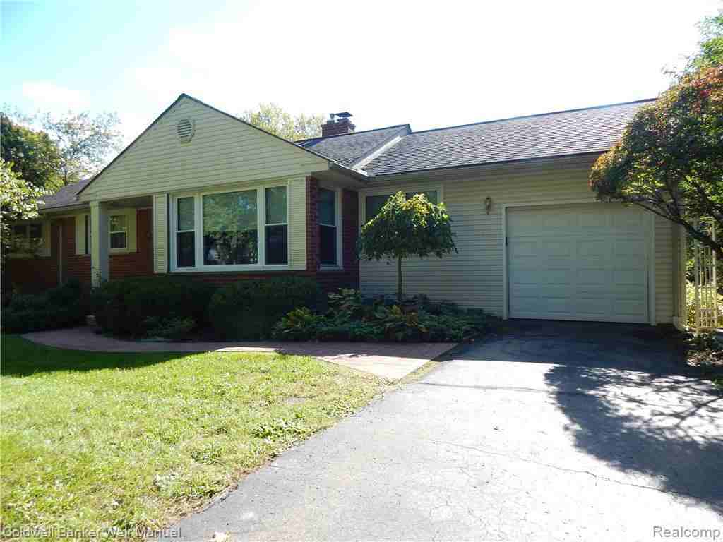 16255 Amherst Ave - Photo 2 of 36