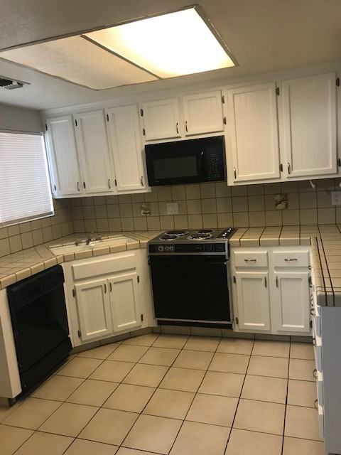 4081 Dale Rd - Photo 2 of 8
