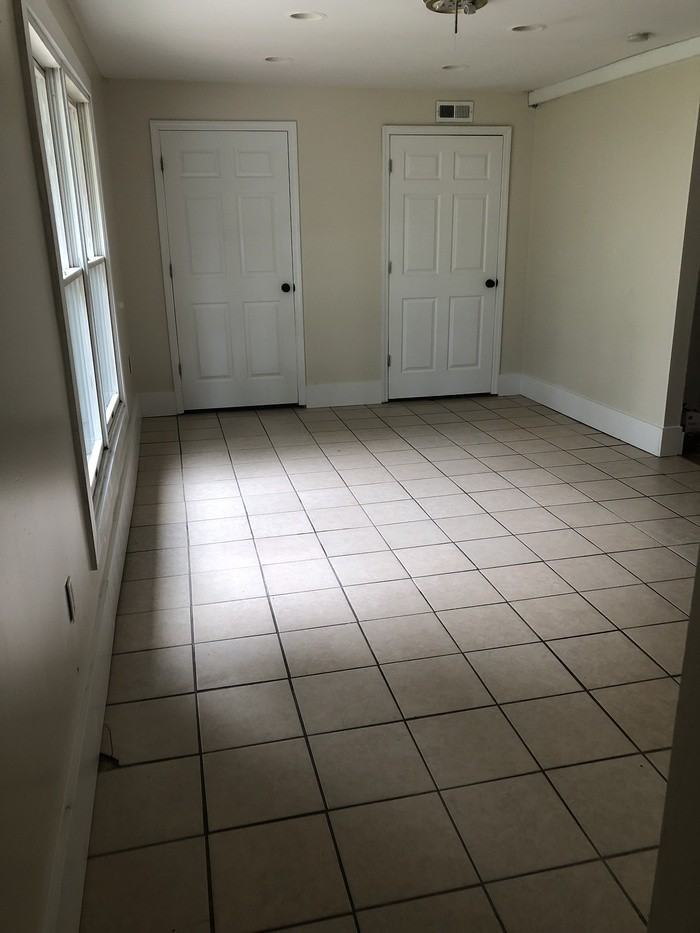 313 Crane St - Photo 2 of 25