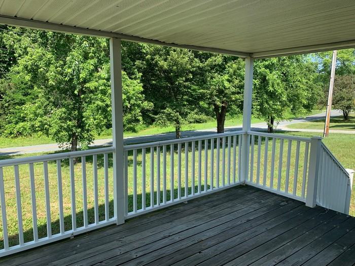 1022 Oak Manor Dr - Photo 2 of 21