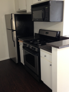 1430 S Victoria Ave #103