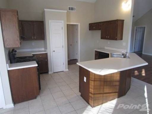 7947 Sandywood Ln - Photo 3 of 5