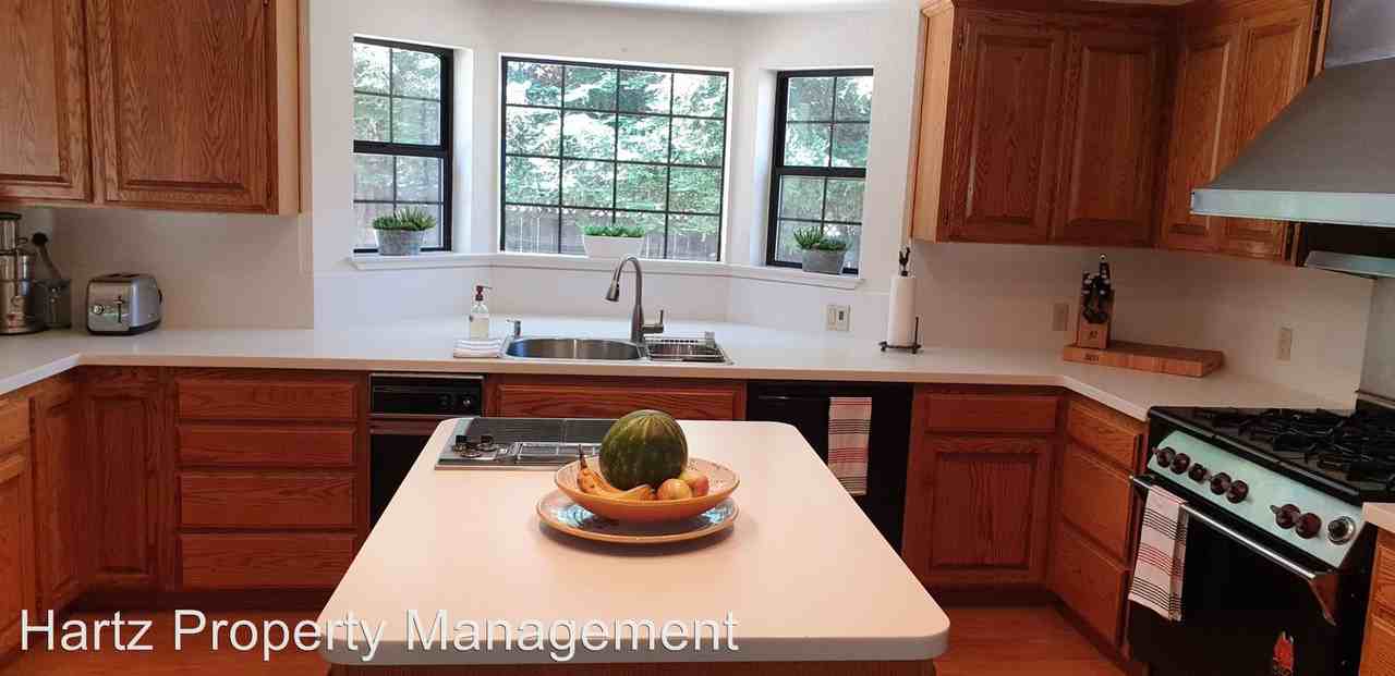 165 Pine Creek Rd - Photo 3 of 30