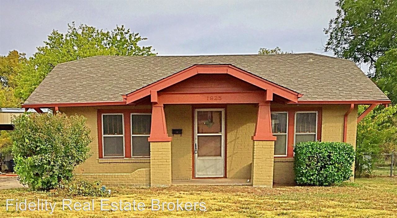 1925 NW 40th St - Photo 2 of 6