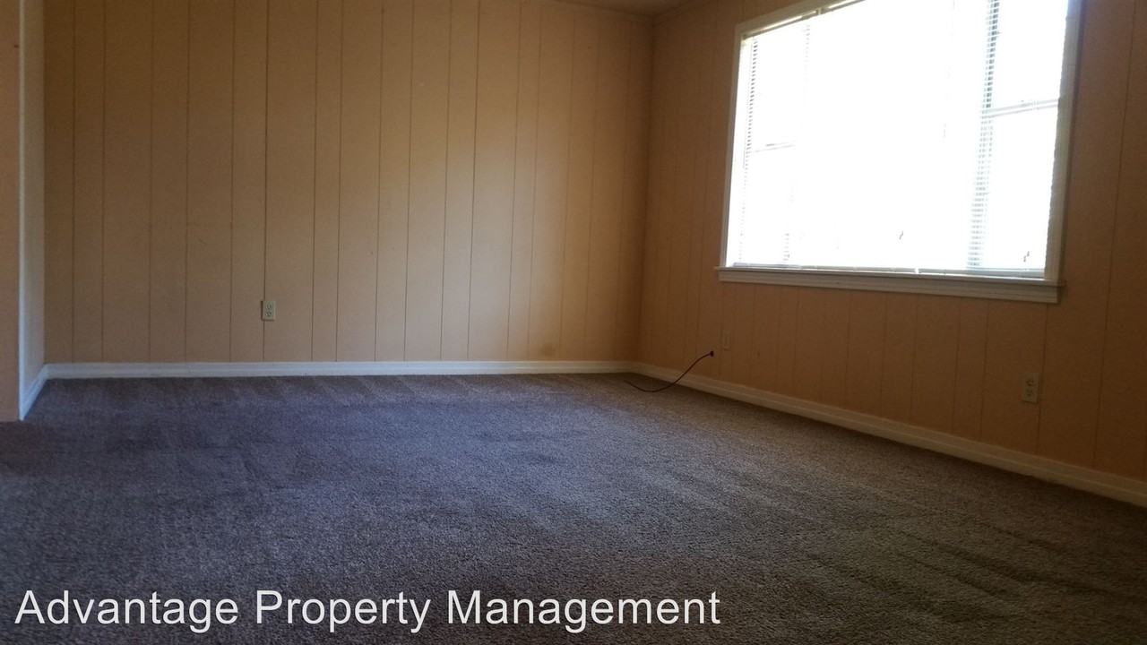 10 W Mobbs - Photo 2 of 8