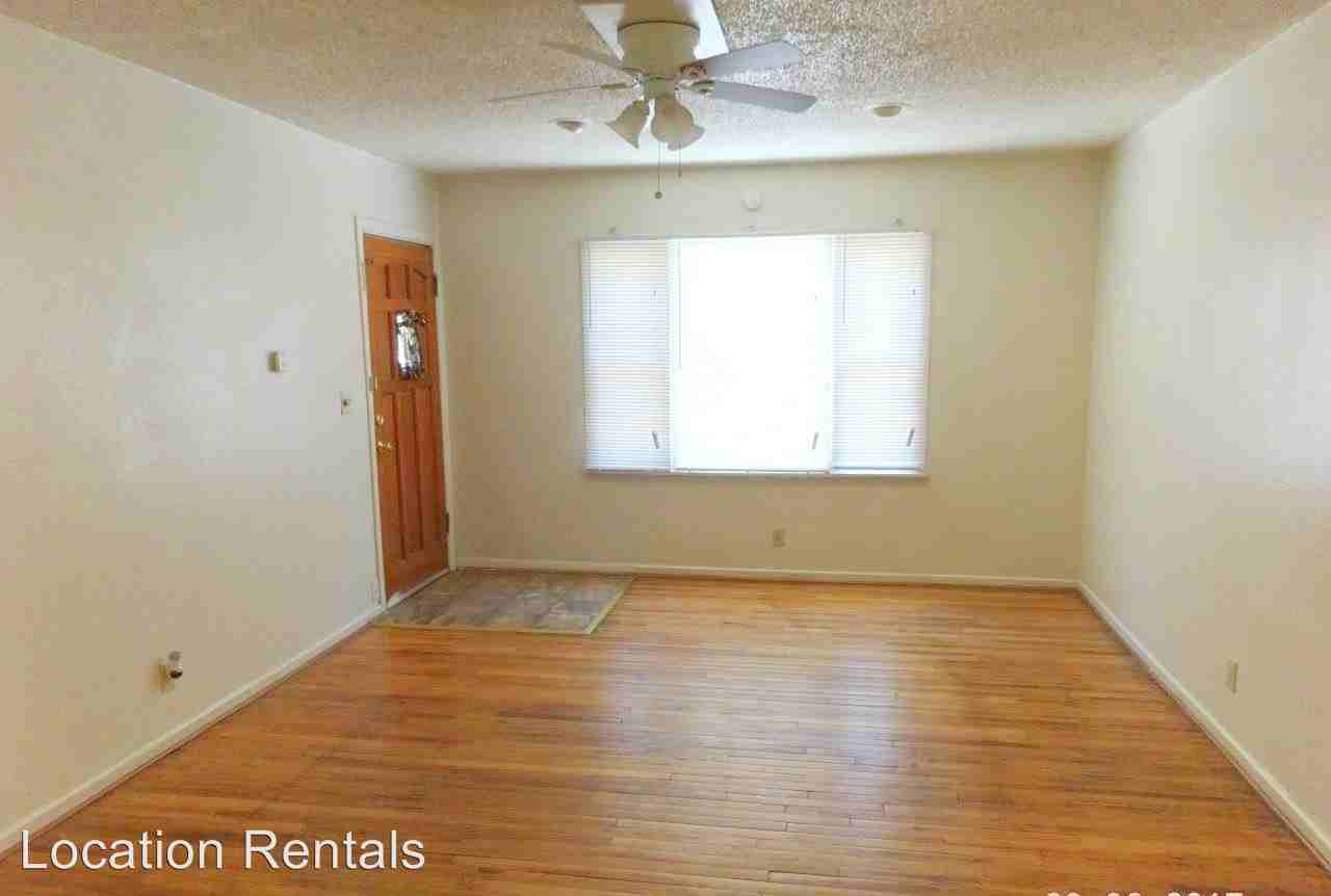 2202 47th Street - Photo 3 of 8