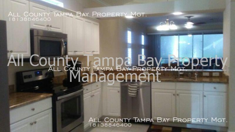 21209 Diamonte Dr - Photo 2 of 14