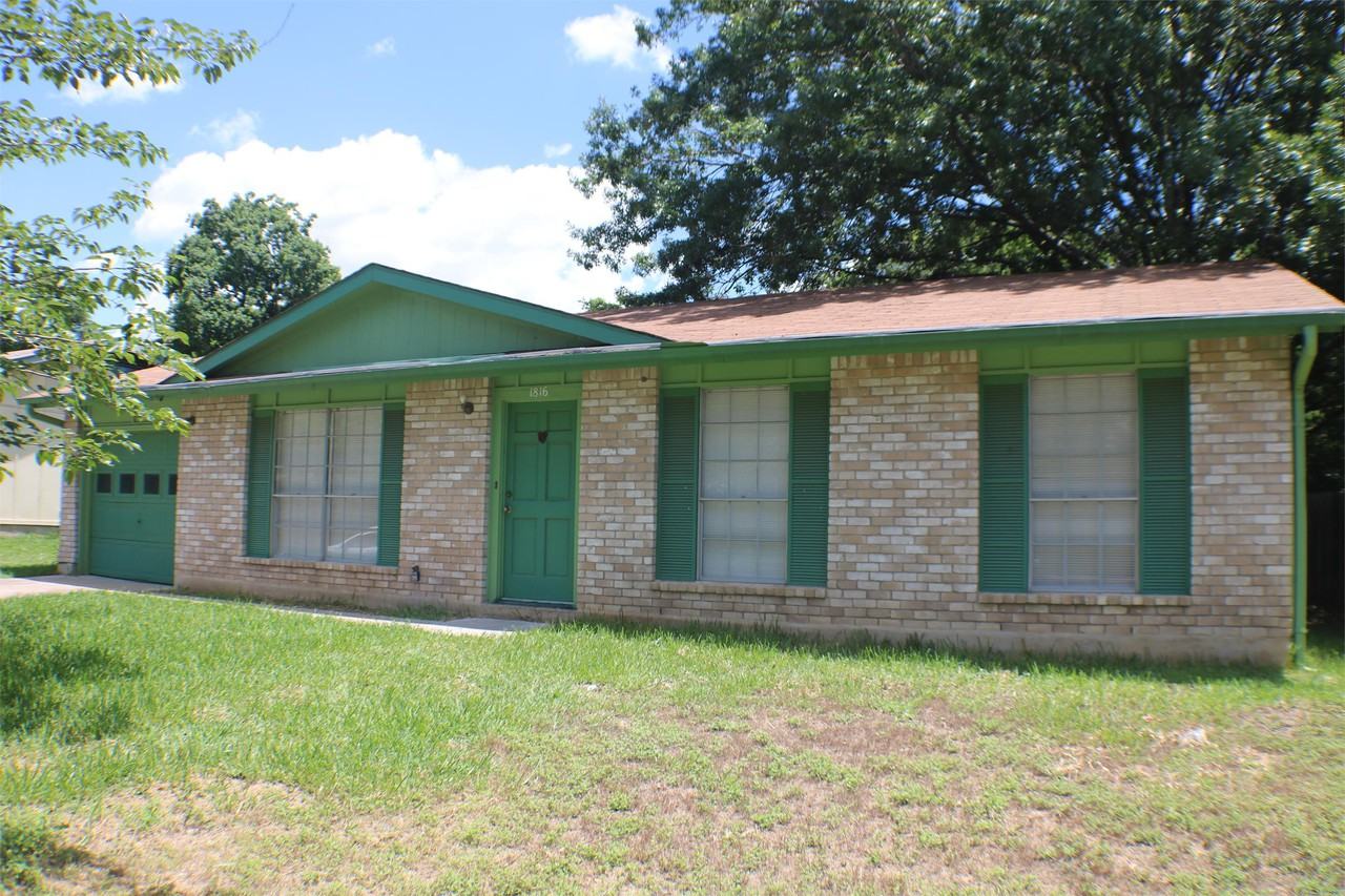 1816 Aberdeen Dr - Photo 2 of 19